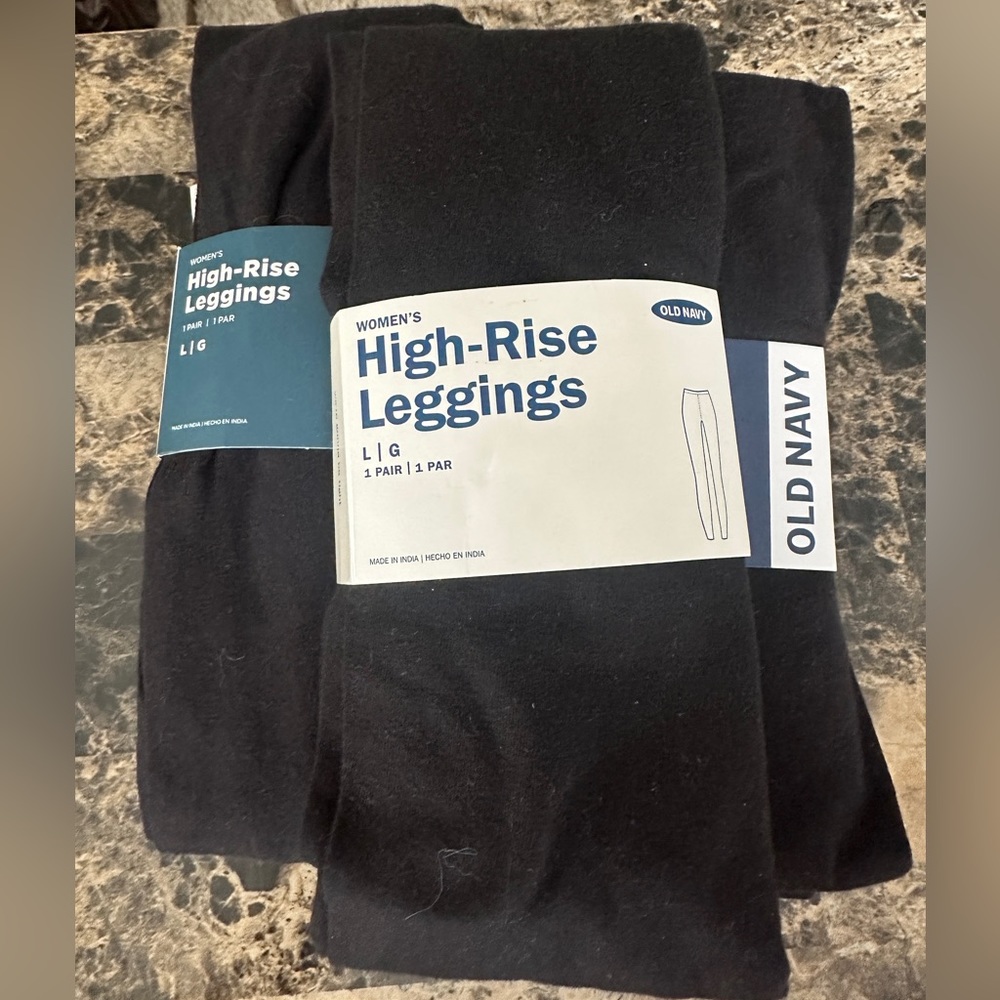 RESERVED LISTING for RADISHTHREADS! New Old Navy High Rise Leggings Black Large